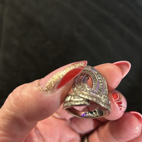 Ring - Picture 4 of 7